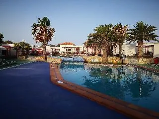 Castillo 公寓式酒店 2*